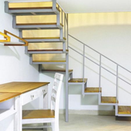 Urbanest Inn House Slipi Jakarta Luaran gambar