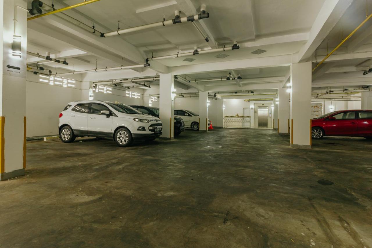 Urbanest Inn House Slipi Jakarta Luaran gambar